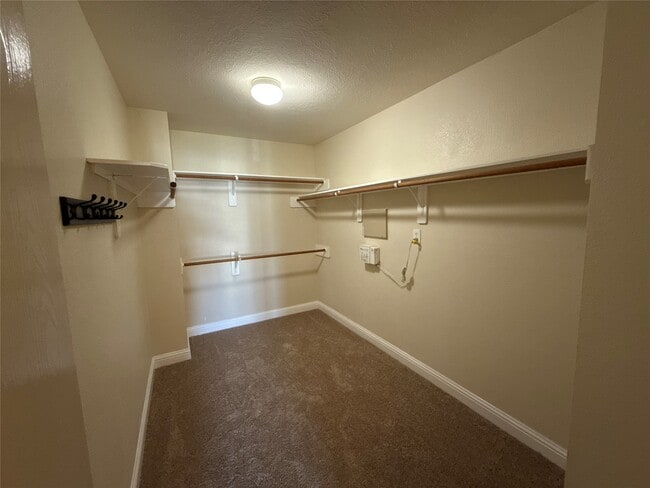 Photo - 3115 Ribbon Creek Way