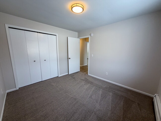 Photo - 1356 Vineland Ct SE