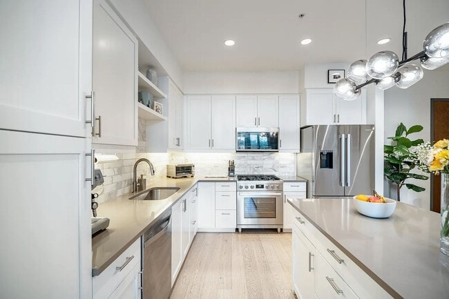 Photo - Luxury 1 Bed 1 Bath Condo at The Peloton W/Best Amenities in Boulder. Utilities Included. Unit 114