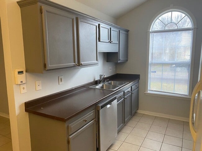Photo - 3 Bed/2 Bath house for rent in Barnett Bend- Flowood