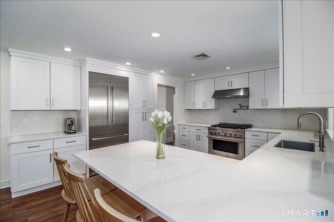 Photo - 58 Davenport Dr