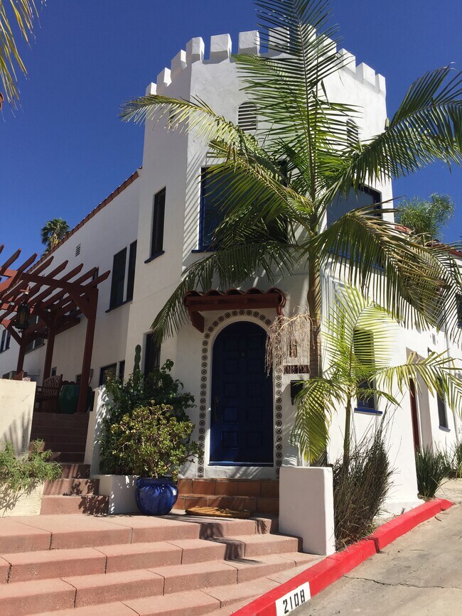 Photo - 2108 Meadow Valley Ter Apartments Unit Charming SilverLake Studi