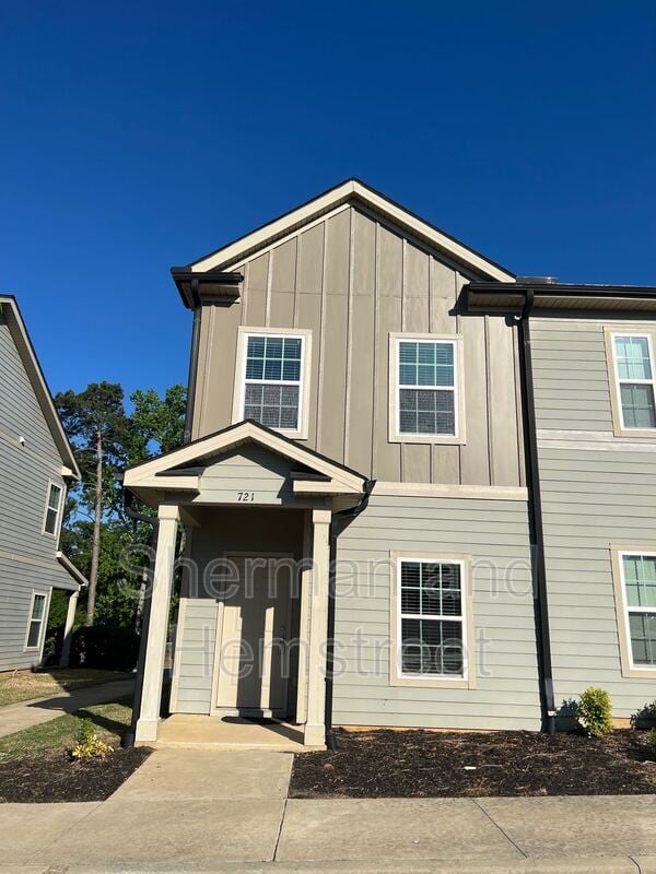 Building Photo - 721 Tarvin Cir Unit 721