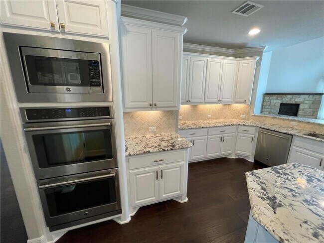 Photo - 3501 Venezia View