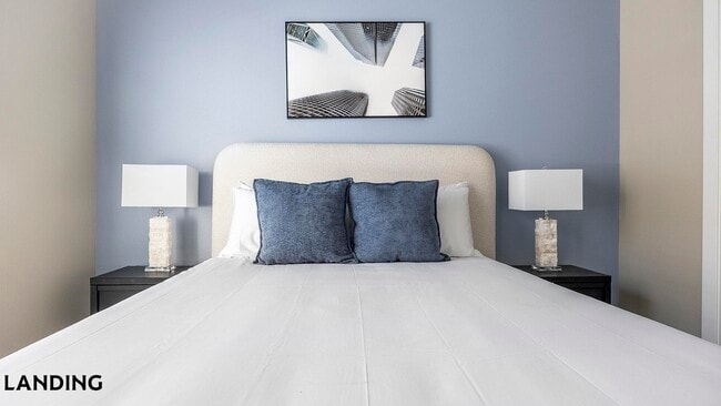 Photo - 1000 S Broadway Unidad 111