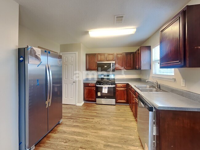 Photo - 4897 Bryant Dr