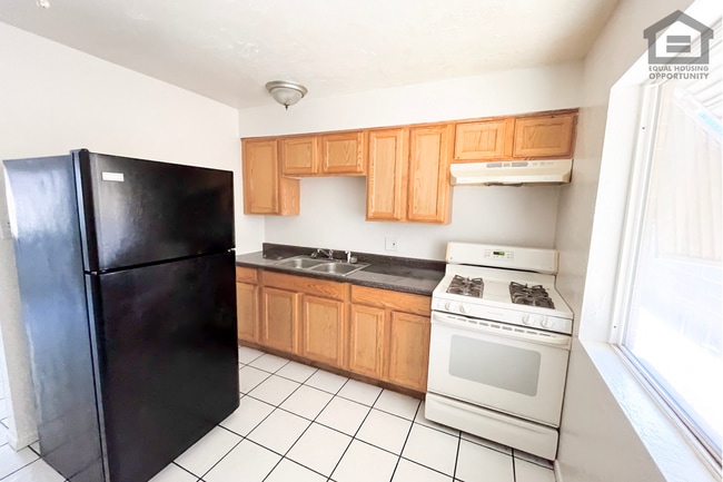 Building Photo - 1640 E Brill St Unit 1640#3