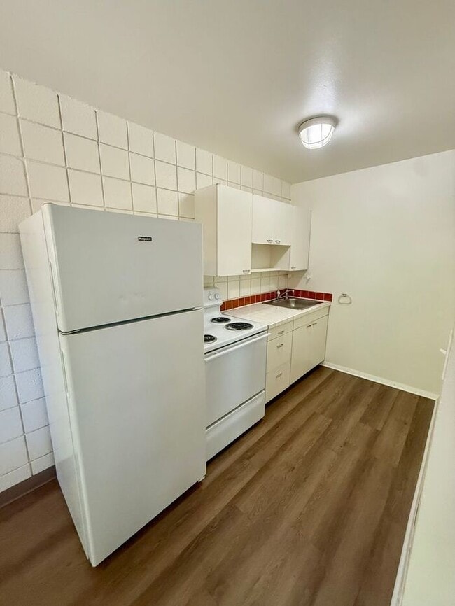 Photo - 1/2 Off First Month! Second-Floor 1-Bedroom Near City Park