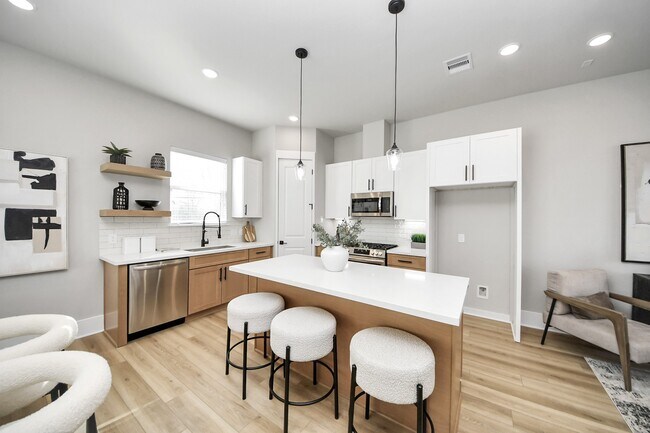 Photo - 1104B Mansfield St