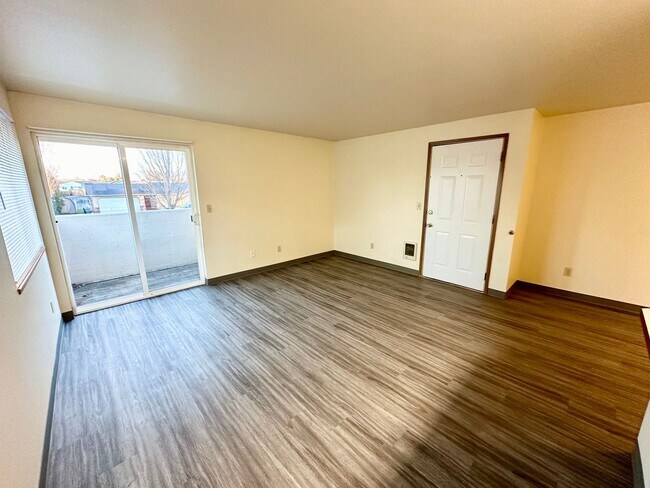 Photo - 904 Juniper Ave Unit 3