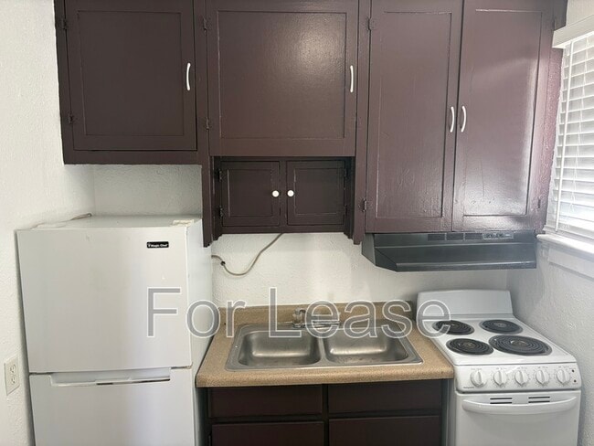 Photo - 521 21st St Unit #2