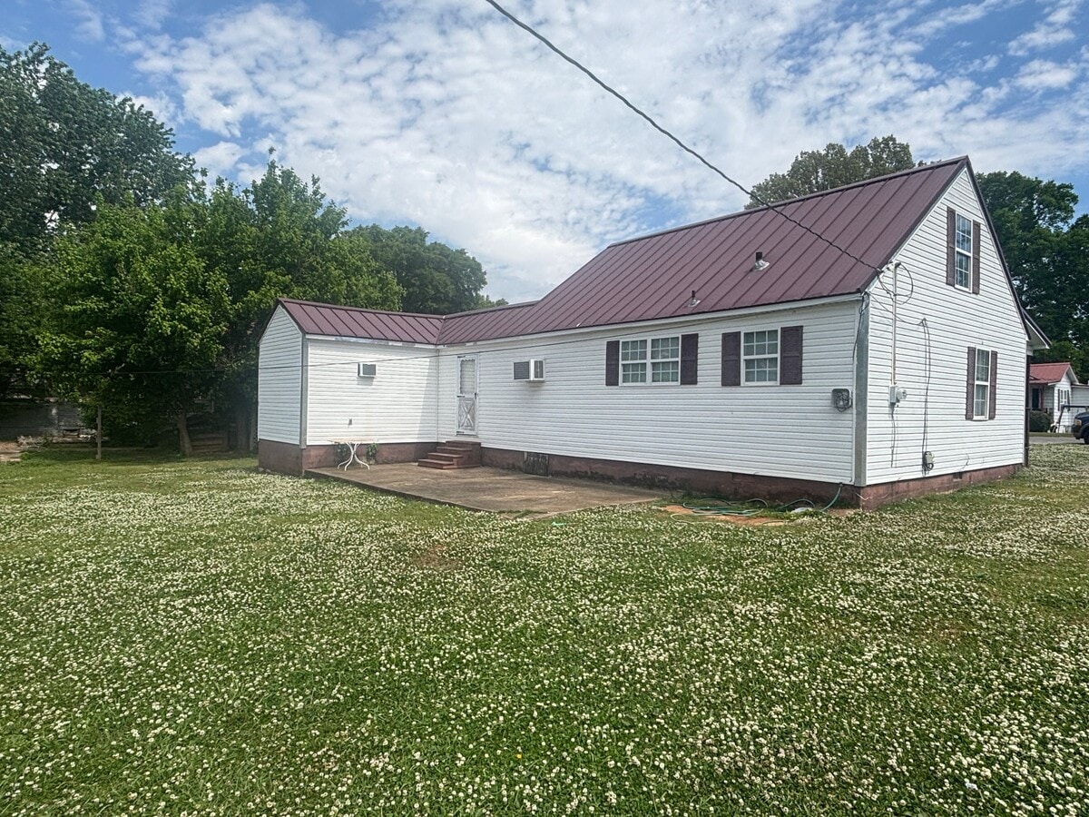 Photo - 115 N Richards St