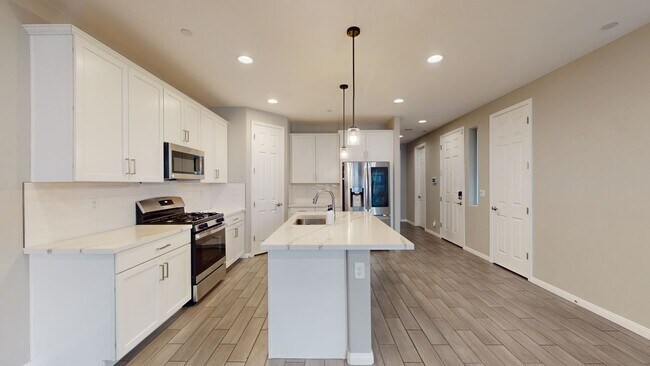 770 Aurora Vale Pl