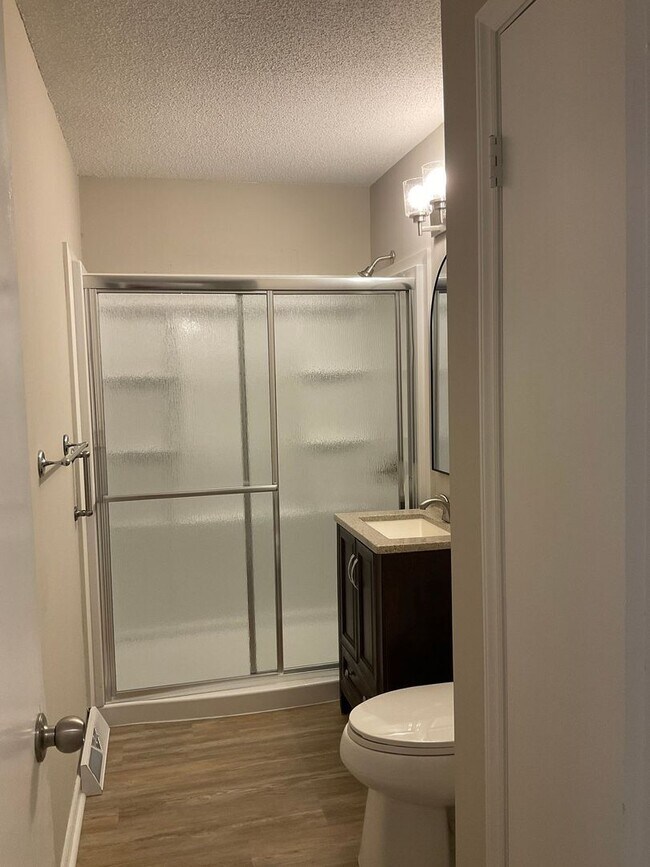 Photo - Available Now!! Beautiful 3 Bedroom