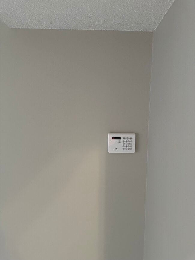 Photo - 939 Kingsbury Dr Unidad B