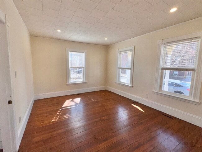 Photo - 29 Abbott St Unit 1