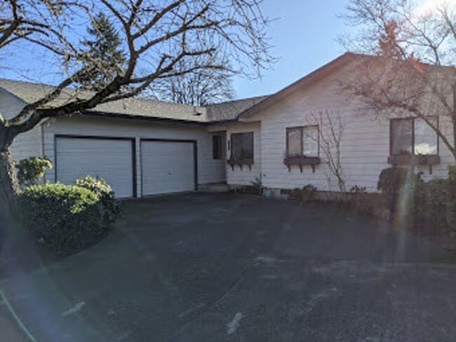 Photo - 3570 Hickory Ave