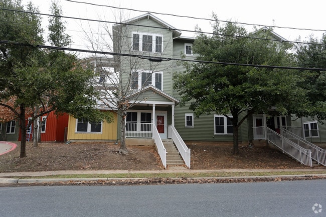 Photo - Lyons Garden