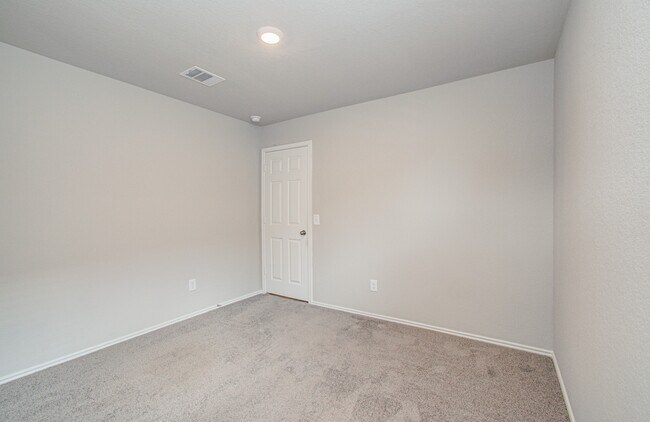 Photo - 2030 Brixham Bluff Ln