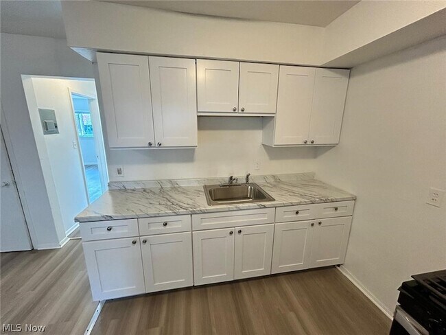 Photo - 2232 W 103rd St Unit 6