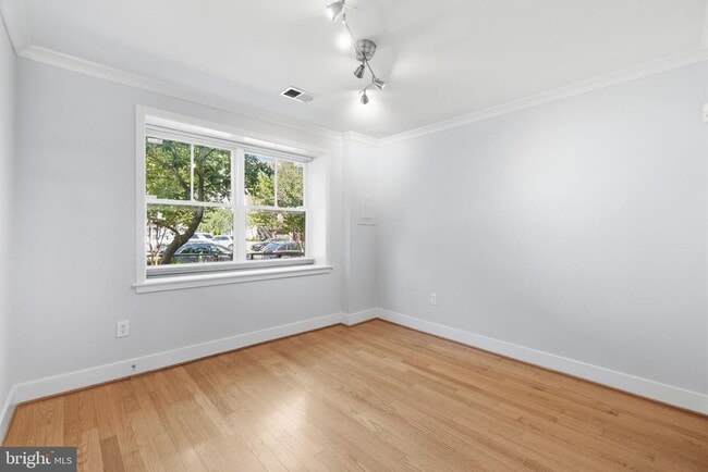 Building Photo - 1413 11th St NW Unit A