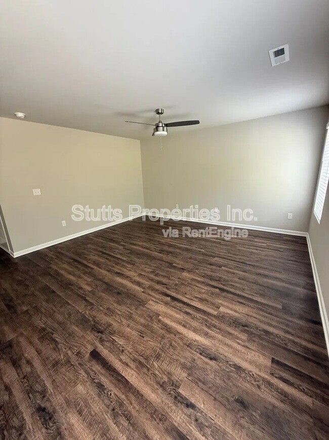 Photo - 323 Skykomish Rd