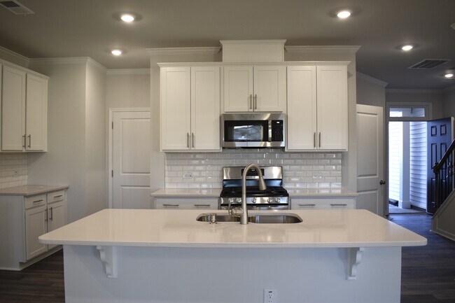 Photo - 5046 Arkose Dr