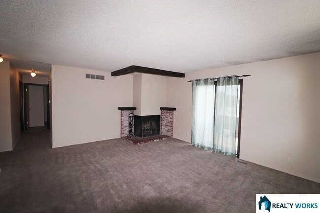 Photo - 3920 Sweetbriar Ln Unit 3920 Sweetbriar Lane