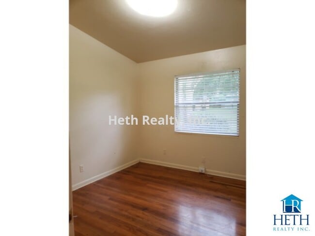 Photo - Single Family Residense