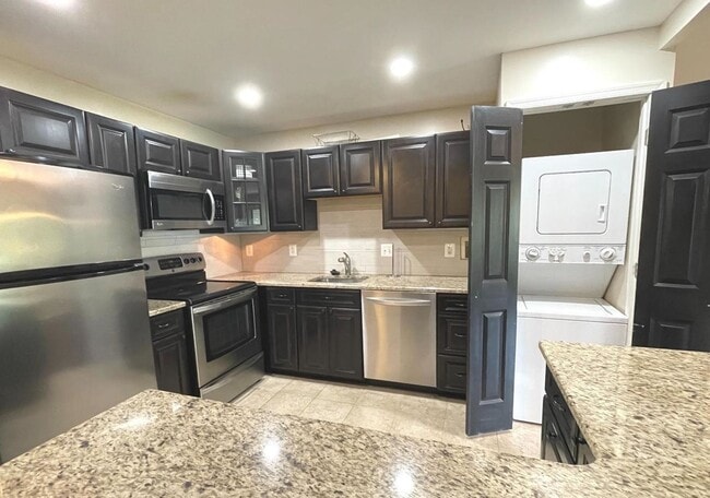 Photo - Beautiful 2BR 2BA top floor condo located across from Montgomery Mall Unit 310