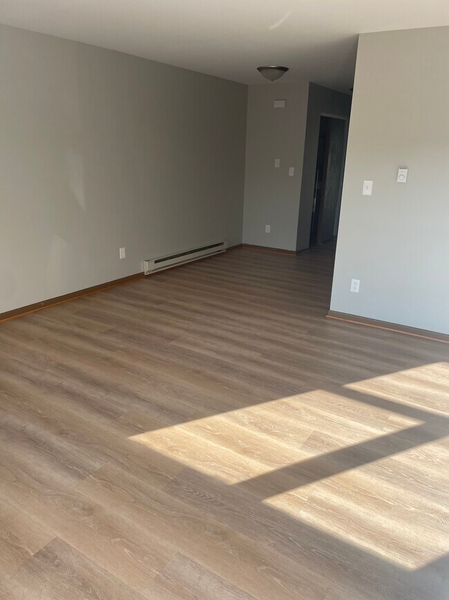 Photo - 811 Covey Ln