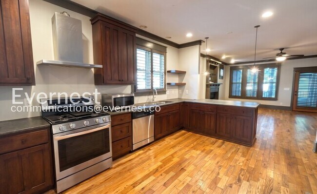 Building Photo - 1226 Sigler St