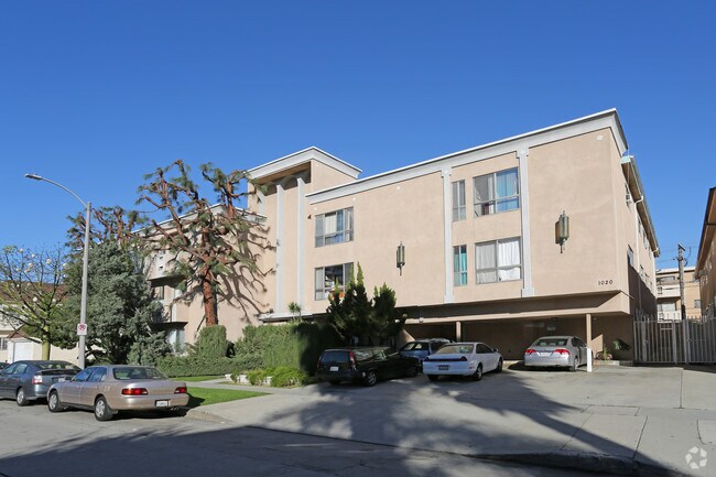 Photo - 1020 S Sherbourne Dr Apartments