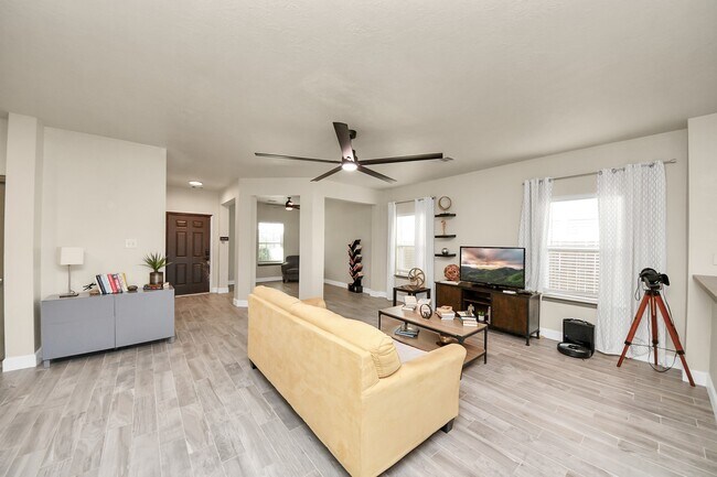 Photo - 18410 Avanta Cove Dr