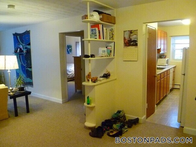 Photo - 8 Brattle Dr Unit 5