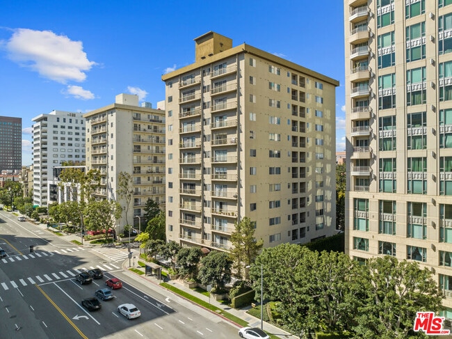 Building Photo - 10747 Wilshire Blvd Unit 805 Rental