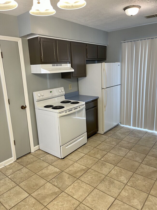 103 Lovely Mt Dr Townhome Townhome Rental in Radford VA