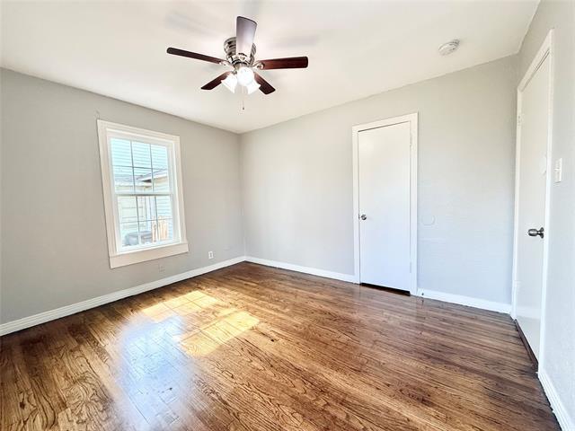 Photo - 4813 Sandage Ave