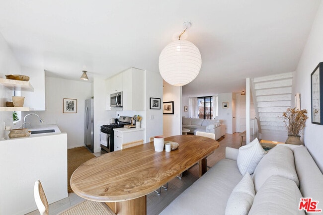 29239 Heathercliff Rd Unit 4