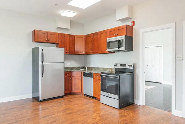 Building Photo - 1707 Master St Unit 7