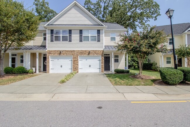End Unit Townhome| 2nd Floor Loft Space | ... - End Unit Townhome| 2nd Floor Loft Space | ...