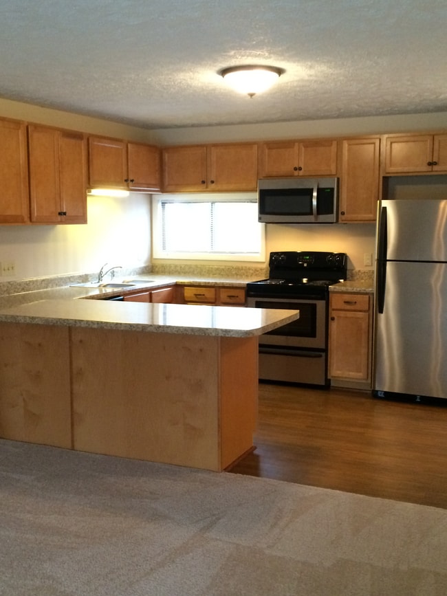 Lake Clair Apartments