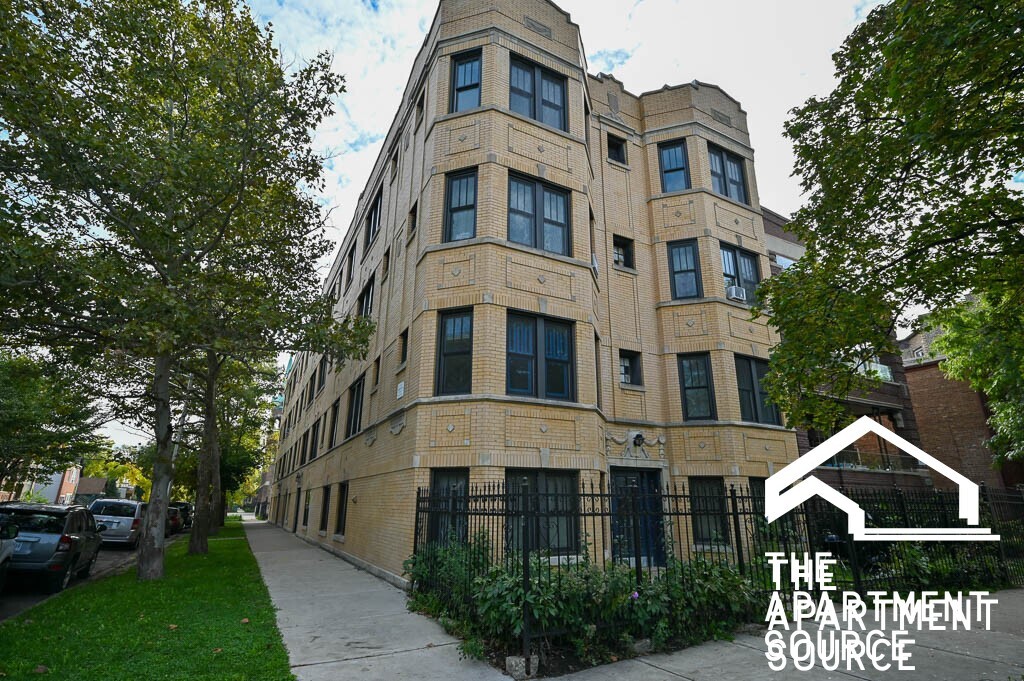 Photo - 2921 W McLean Ave Unit 2E