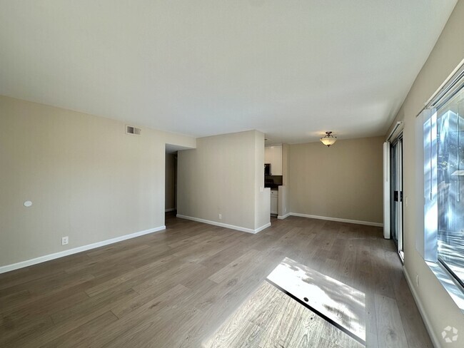 Building Photo - Newly Remodeled 2 Bedroom 2 Bath Near UTC ... Unit 158 Rental