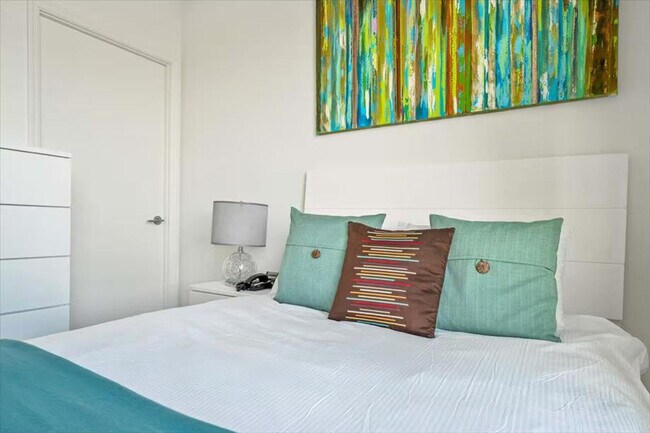 57 Bank St Unit SI FL2-ID1039858P