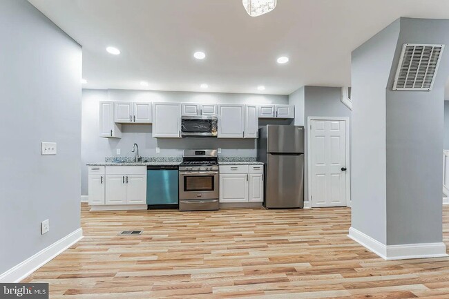 Photo - 2628 Garrett Ave Townhome