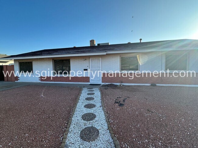 Charming 4 bedroom in Maryvale - Charming 4 bedroom in Maryvale House