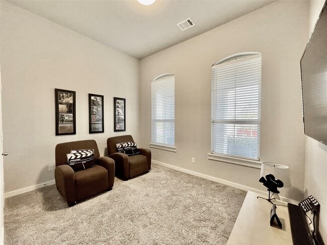 Photo - 4334 Hemlock Grove Ln
