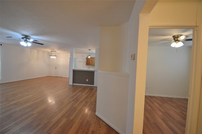 Photo - 5126 Riverwood Dr