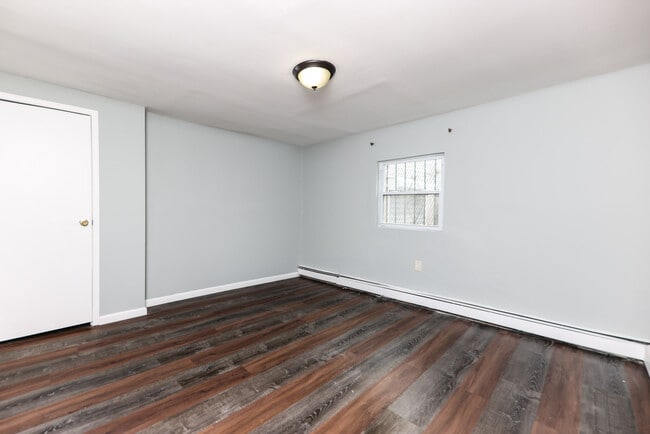 Photo - 140 Van Siclen Ave